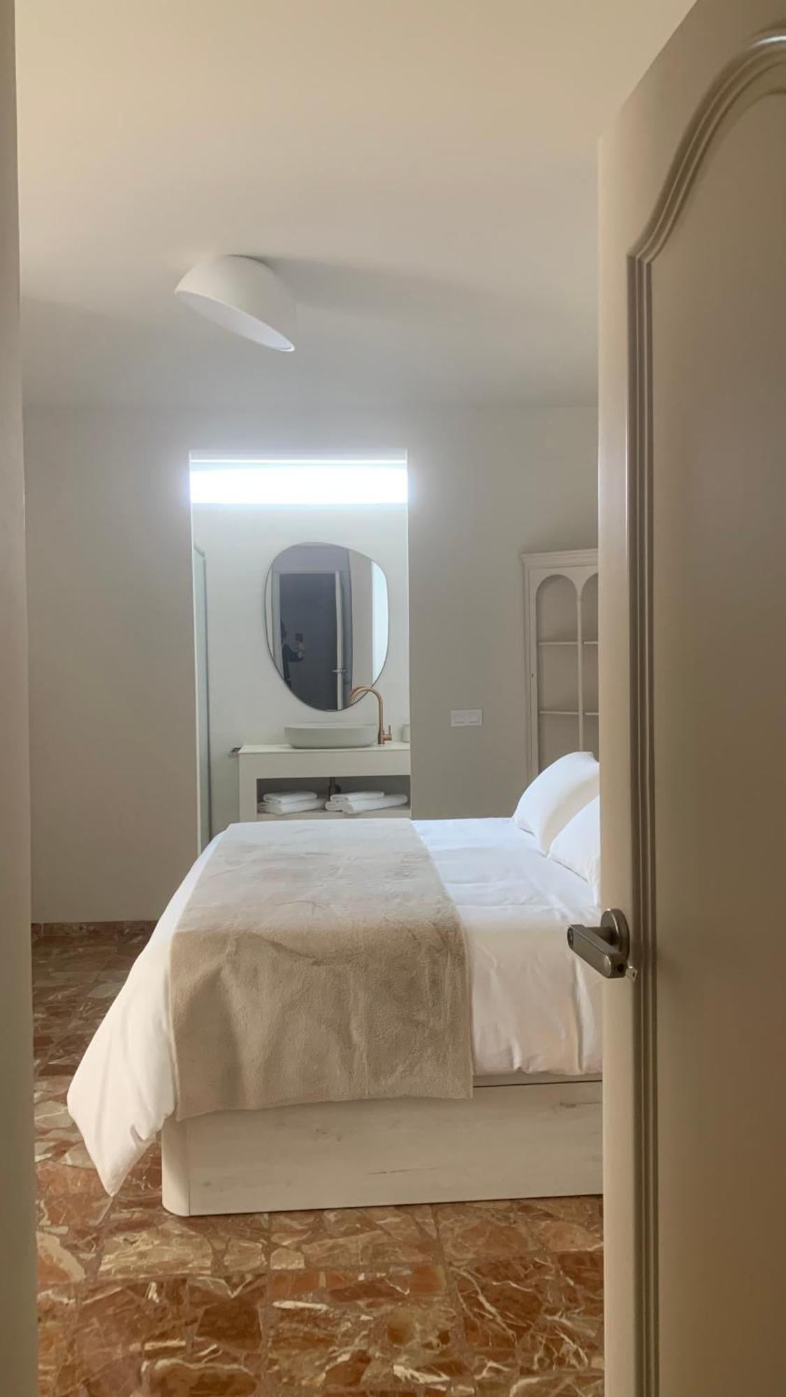 Delice Deluxe & Parking Apartment